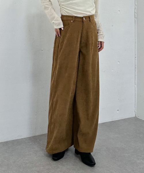 archives(アルシーヴ)の「コーデュロイストレートパンツ(その他パンツ・レディース・ブラウン/キャメル・SMALL/MEDIUM)」の16枚目の写真