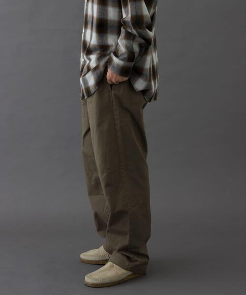 URBAN RESEARCH DOORS（アーバンリサーチドアーズ）の「FORK&SPOON　イージーチノパンツ（その他パンツ・メンズ・ブラック/グリーン系その他・5/4）」の13枚目の写真