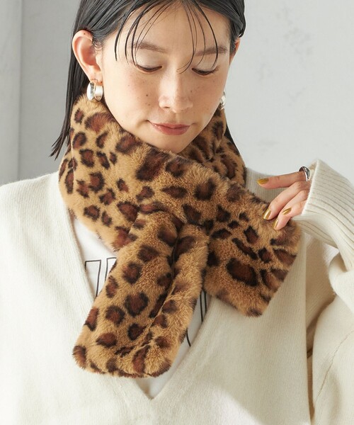 SHIPS（シップス）の「〈手洗い可能〉フェイク ファー マフラー（マフラー・レディース・ブラウン系/ブラウン・ONE SIZE）」の7枚目の写真