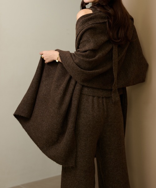 LAULEN(ローレン)の「choker shawl lib knit 3set /チョーカーショールリブニット3点セット(セットアップ・レディース・ベージュ/ブラウン/チャコールグレー・FREE)」の15枚目の写真