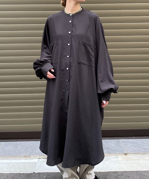 terrace(テラス)の「バックギャザールーズシャツワンピース(シャツワンピース・レディース・ブラック/チャコールグレー/オフホワイト/ライム・MEDIUM)」の12枚目の写真