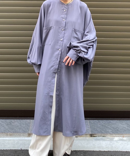 terrace(テラス)の「バックギャザールーズシャツワンピース(シャツワンピース・レディース・ブラック/チャコールグレー/オフホワイト/ライム・MEDIUM)」の22枚目の写真