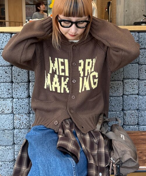 CIAOPANIC TYPY（チャオパニックティピー）の「【UNISEX】ロゴショールカラーニットカーディガン（カーディガン/ボレロ・レディース・ネイビー/ブラウン・MEDIUM/LARGE）」の3枚目の写真
