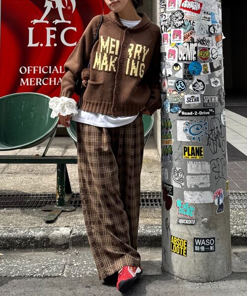 CIAOPANIC TYPY（チャオパニックティピー）の「【UNISEX】ロゴショールカラーニットカーディガン（カーディガン/ボレロ・レディース・ネイビー/ブラウン・MEDIUM/LARGE）」の11枚目の写真