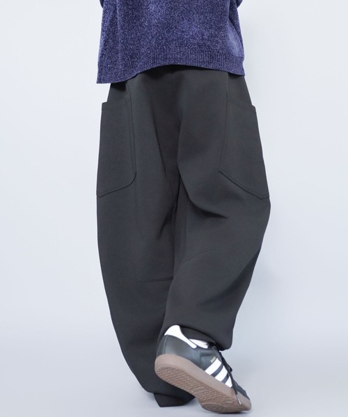 SPINNS（スピンズ）の「バルーンスウェットパンツ/カーブ・バレルシルエット（その他パンツ・メンズ・杢グレー/チャコール/ブラック・M/L）」の21枚目の写真