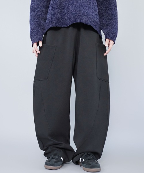 SPINNS（スピンズ）の「バルーンスウェットパンツ/カーブ・バレルシルエット（その他パンツ・メンズ・杢グレー/チャコール/ブラック・M/L）」の19枚目の写真