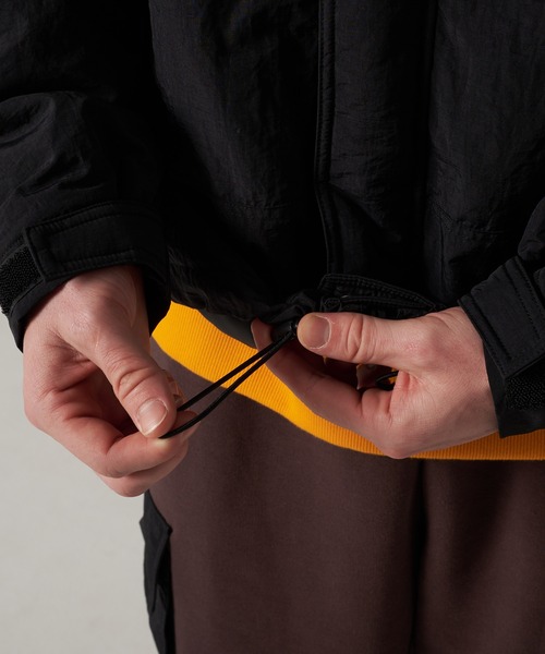 Eddie Bauer（エディーバウアー）の「EBTEK ショートパーカー（ブルゾン・メンズ・ブラック/マスタード/グリーン・M/XL/L）」の17枚目の写真