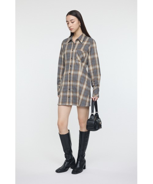 MOUSSY（マウジー）の「CHECK SHIRT ドレス（ワンピース・レディース・ブルー/ベージュ/ピンク・1/2）」の6枚目の写真