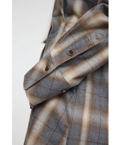 MOUSSY（マウジー）の「CHECK SHIRT ドレス（ワンピース・レディース・ブルー/ベージュ/ピンク・1/2）」の15枚目の写真