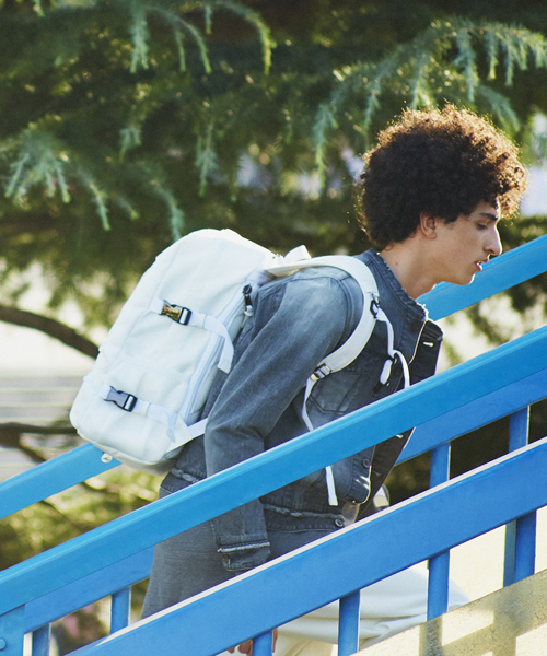 MAKAVELIC（マキャベリック）の「■2016秋冬NEWカラー先行予約あり■【MAKAVELIC】TRUCKS RAINPROOF BACK PACK（バックパック/リュック・レディース・ホワイト/ブラック/ブラック系その他/ネイビー・FREE）」の14枚目の写真