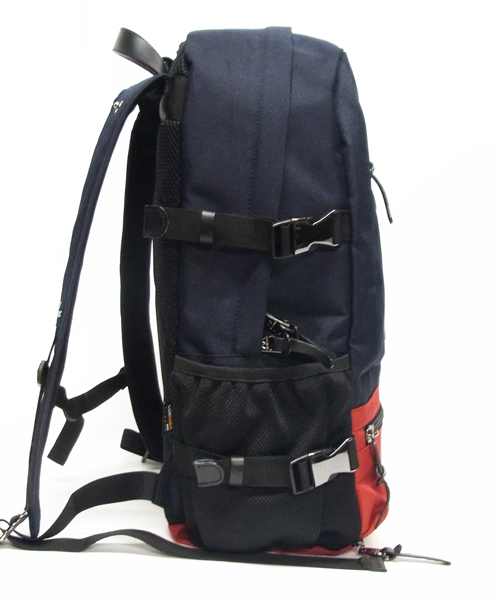 MAKAVELIC（マキャベリック）の「■2016秋冬NEWカラー先行予約あり■【MAKAVELIC】TRUCKS RAINPROOF BACK PACK（バックパック/リュック・レディース・ホワイト/ブラック/ブラック系その他/ネイビー・FREE）」の5枚目の写真