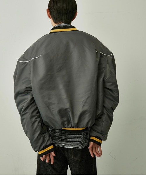 BLANK HOTEL(ブランクホテル)の「Padded Award Jacket / アワードパフジャケット(スタジャン・メンズ・カーキ/チャコールグレー・M/L)」の3枚目の写真
