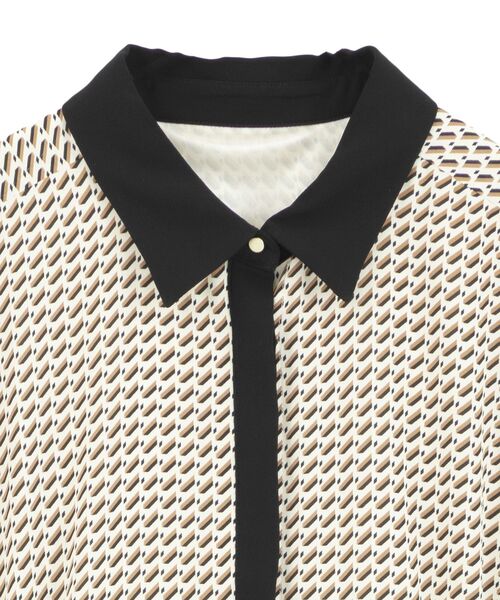 YECCA VECCA(イェッカヴェッカ)の「ジオメ柄プリーツワンピース(ワンピース・レディース・ネイビー/アイボリー・FREE)」の22枚目の写真