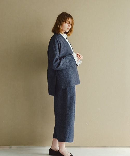WHYTO.(ホワイト)の「「WHYTO. / ホワイト」ジャカードスリットオーバージャケット(その他アウター・レディース・ネイビー/グレイッシュベージュ/ブラック・38/36)」の5枚目の写真
