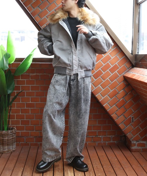 ８(eight)（エイト）の「ヴィンテージ加工ファー脱着フライトジャケット（ブルゾン・メンズ・グレー/ブラック/カーキ・MEDIUM/LARGE）」の9枚目の写真