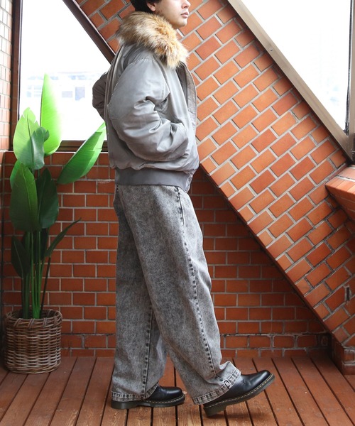 ８(eight)（エイト）の「ヴィンテージ加工ファー脱着フライトジャケット（ブルゾン・メンズ・グレー/ブラック/カーキ・MEDIUM/LARGE）」の11枚目の写真