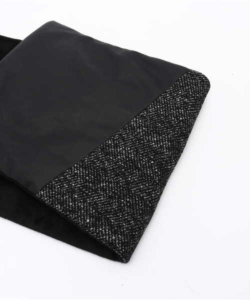 NO ID.(ノーアイディ)の「ヘリンボーンツイード切替スヌード(ストール/ショール・メンズ・ホワイト/ブラック・ONE SIZE)」の5枚目の写真