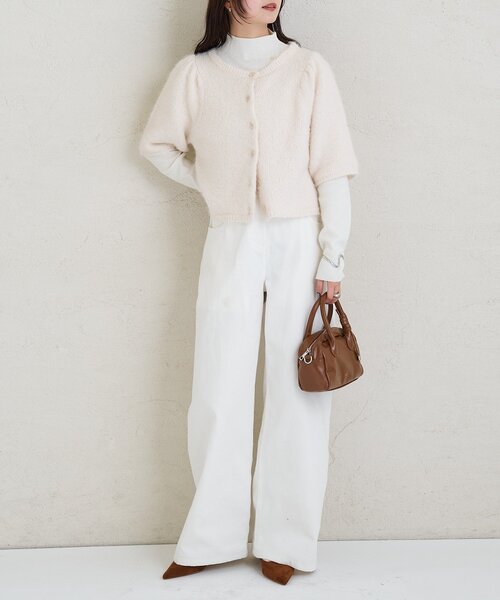 mystic（ミスティック）の「ふわふわ半袖ニット カーディガン（カーディガン/ボレロ・レディース・オフホワイト/チャコールグレー/ブルー・FREE）」の4枚目の写真