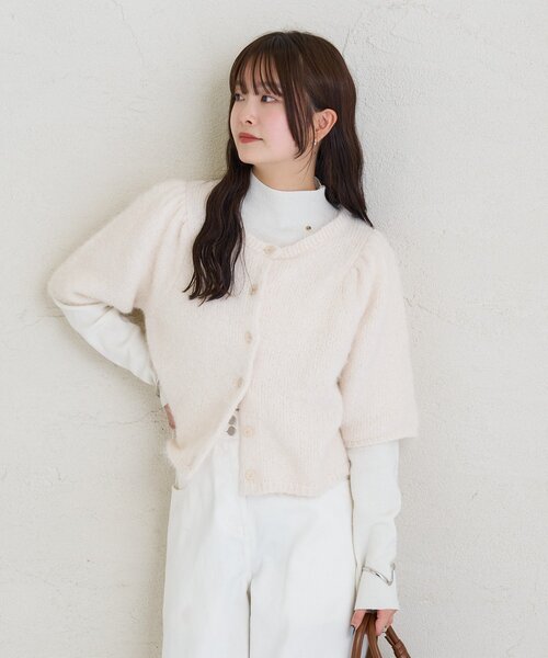 mystic（ミスティック）の「ふわふわ半袖ニット カーディガン（カーディガン/ボレロ・レディース・オフホワイト/チャコールグレー/ブルー・FREE）」の5枚目の写真