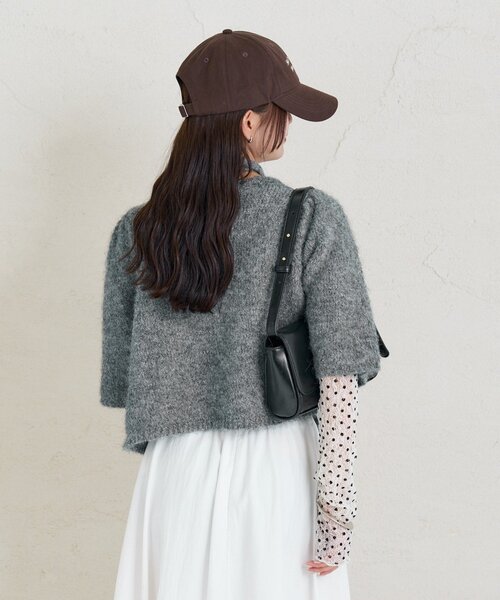 mystic（ミスティック）の「ふわふわ半袖ニット カーディガン（カーディガン/ボレロ・レディース・オフホワイト/チャコールグレー/ブルー・FREE）」の21枚目の写真