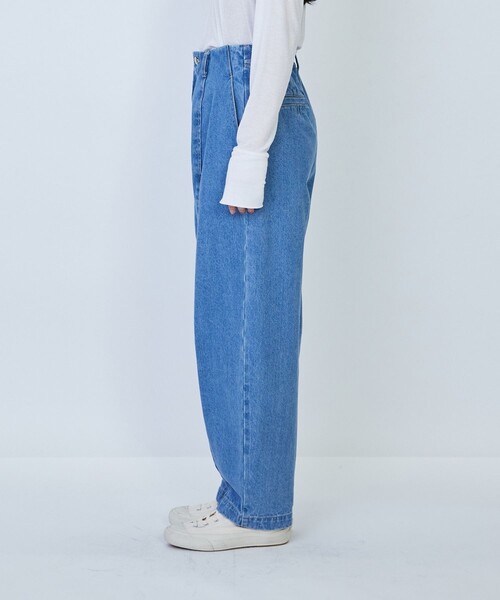 LOISIR(ロワズィール)の「デニムバルーンパンツ(デニムパンツ・レディース・ライトブルー・36/38/40)」の5枚目の写真
