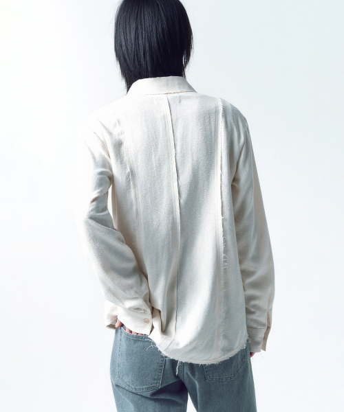 INSILENCE WOMEN（インサイレンスウーマン）の「ナチュラルカットオフシャツ アイボリー（シャツ/ブラウス・レディース・その他・SMALL/MEDIUM）」の5枚目の写真