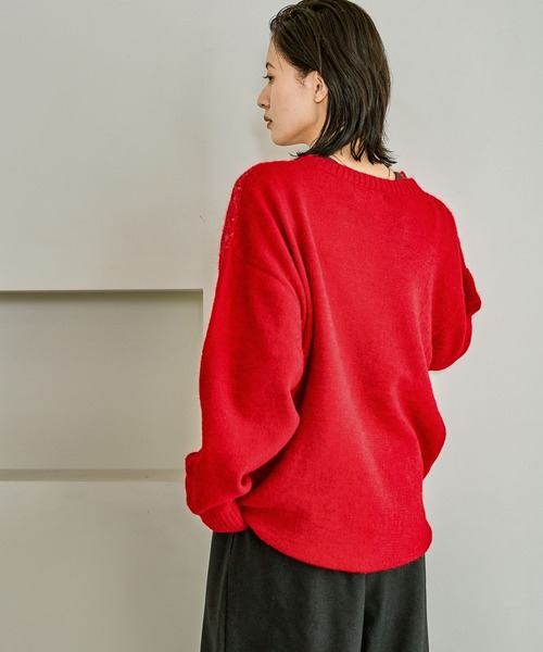 LAKOLE（ラコレ）の「ソフトシャギーロゴジャガードニット / 603288（ニット/セーター・レディース・チャコール/レッド/オフホワイト/イエロー・FREE）」の11枚目の写真