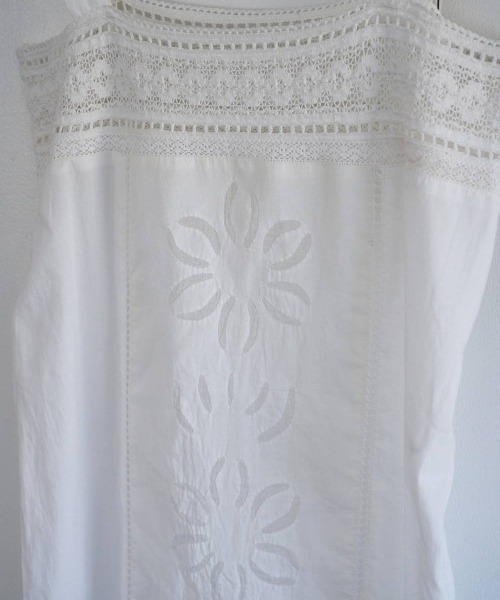 anuke(アンヌーク)の「anuke Patchwork Lace Onepiece パッチワークレースワンピース/62610304(ワンピース・レディース・ホワイト/ブラック・36)」の13枚目の写真