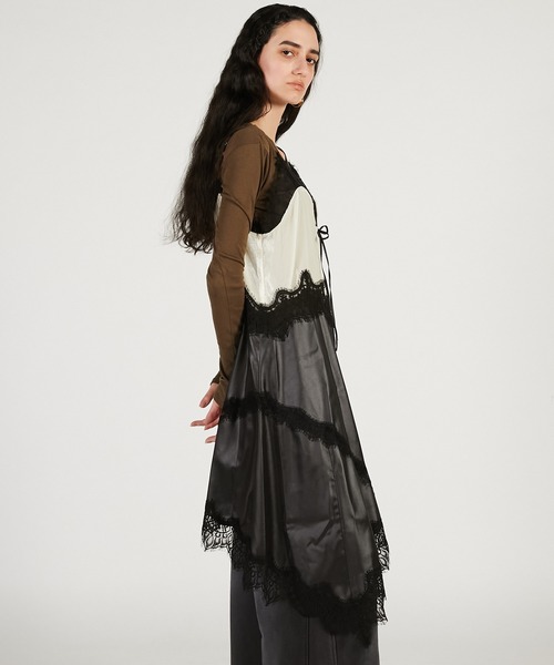 PRANK PROJECT(プランクプロジェクト)の「【2026Spring Pre-Order】アシンメトリックランジェリーチュニック / Asymmetrical Ruffle Tunic(その他トップス・レディース・マルチ/ブラック・FREE)」の16枚目の写真