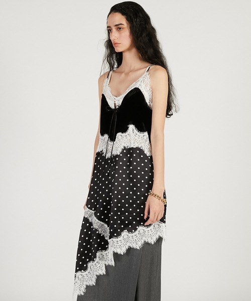 PRANK PROJECT(プランクプロジェクト)の「【2026Spring Pre-Order】アシンメトリックランジェリーチュニック / Asymmetrical Ruffle Tunic(その他トップス・レディース・マルチ/ブラック・FREE)」の11枚目の写真