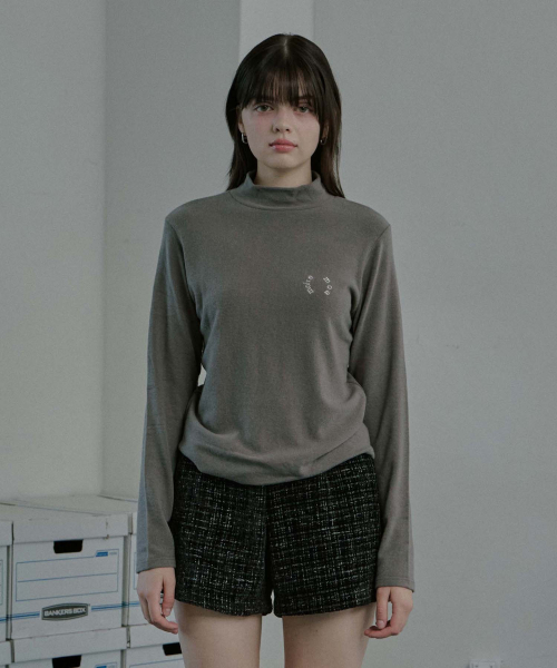 MOIREMOA(モアレモア)の「Basic angora turtleneck-charcoal(Tシャツ/カットソー・レディース・チャコール・FREE)」の1枚目の写真
