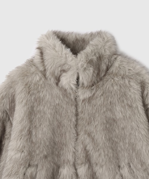 VICKY(ビッキー)の「フェイクファージャケット(その他アウター・レディース・ライトグレー/ベージュ/ベージュ系その他・M)」の4枚目の写真