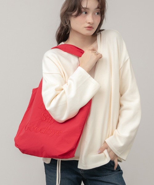 HEILIS(ヘイリス)の「ロゴ刺繍トートバッグ / レッド ネイビー ブラウン トート A4 通勤 通学 サブバッグ 韓国 刺繍 ロゴ 軽量 肩掛け(トートバッグ・レディース・ブラウン/ネイビー/レッド・FREE)」の21枚目の写真