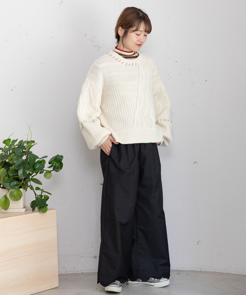 POU DOU DOU（プードゥドゥ）の「ハンドステッチななめケーブルニット（ニット/セーター・レディース・オフホワイト/ブラック/レッド/ブルー・M）」の6枚目の写真