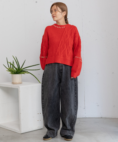 POU DOU DOU（プードゥドゥ）の「ハンドステッチななめケーブルニット（ニット/セーター・レディース・オフホワイト/ブラック/レッド/ブルー・M）」の15枚目の写真