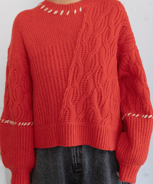 POU DOU DOU（プードゥドゥ）の「ハンドステッチななめケーブルニット（ニット/セーター・レディース・オフホワイト/ブラック/レッド/ブルー・M）」の18枚目の写真