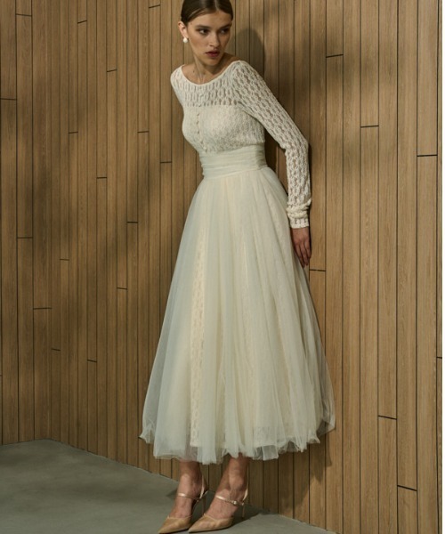 ERADIE（エラディエ）の「Ethereal Lace & Tulle One-piece  レース＆チュールワンピース（ワンピース・レディース・ブラック/アイボリー・FREE）」の2枚目の写真