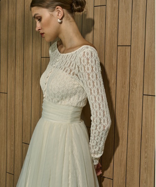 ERADIE（エラディエ）の「Ethereal Lace & Tulle One-piece  レース＆チュールワンピース（ワンピース・レディース・ブラック/アイボリー・FREE）」の11枚目の写真