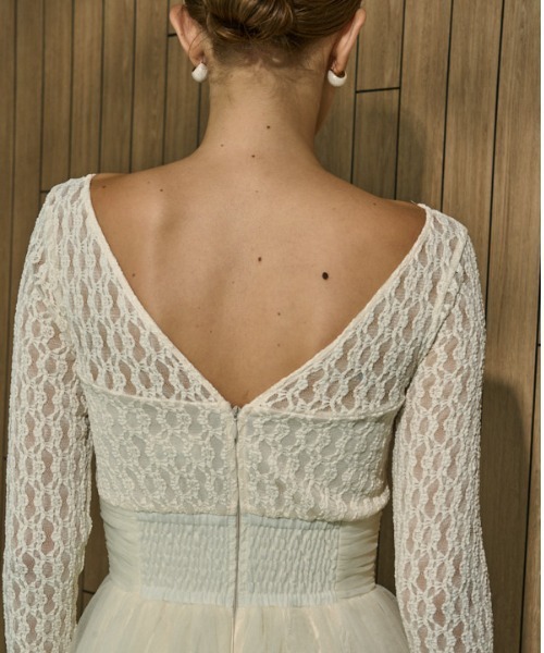 ERADIE（エラディエ）の「Ethereal Lace & Tulle One-piece  レース＆チュールワンピース（ワンピース・レディース・ブラック/アイボリー・FREE）」の14枚目の写真