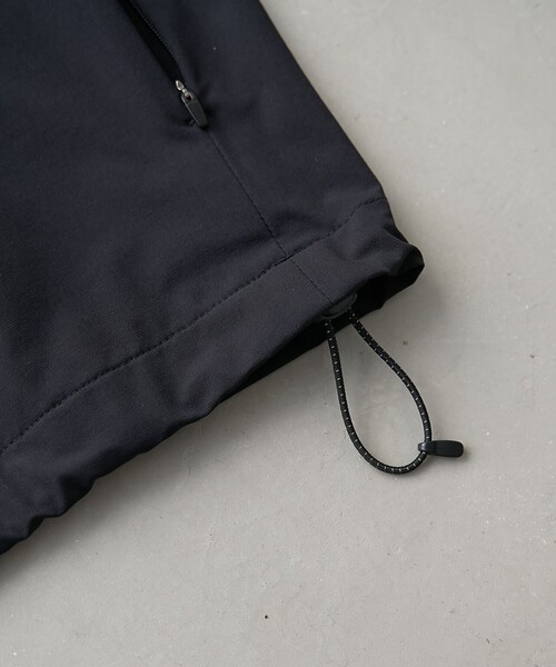 coen（コーエン）の「ストレッチテックナイロンノーカラージャケット【ストレッチ、はっ水、耐摩耗性、UVカット】（その他アウター・メンズ・ブラック/ダークグレー・S/M/L/XL）」の16枚目の写真