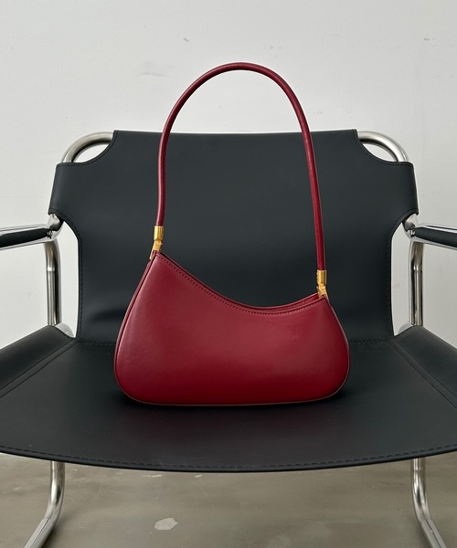 TONER（トナー）の「スリムカーブバッグ（ショルダーバッグ・レディース・ブラック/ブラウン/レッド・FREE）」の3枚目の写真