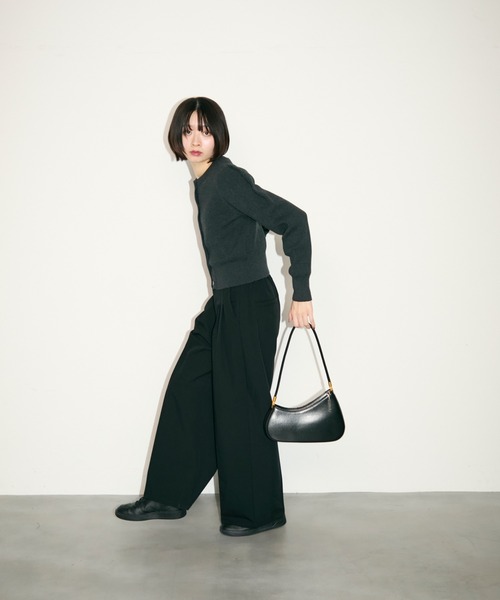 TONER（トナー）の「スリムカーブバッグ（ショルダーバッグ・レディース・ブラック/ブラウン/レッド・FREE）」の7枚目の写真