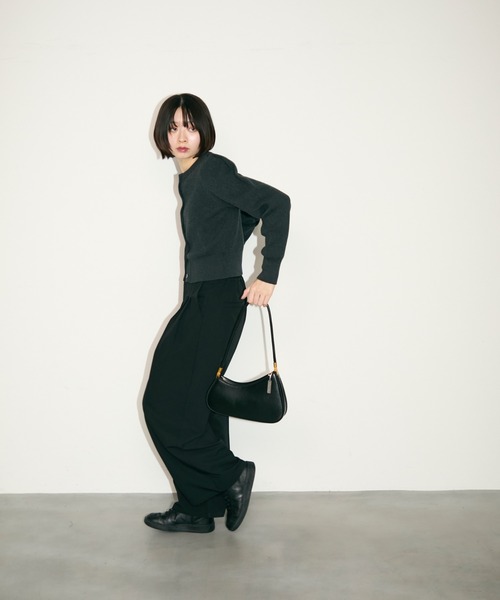 TONER（トナー）の「スリムカーブバッグ（ショルダーバッグ・レディース・ブラック/ブラウン/レッド・FREE）」の8枚目の写真