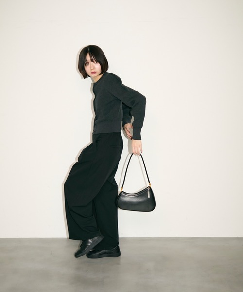 TONER（トナー）の「スリムカーブバッグ（ショルダーバッグ・レディース・ブラック/ブラウン/レッド・FREE）」の9枚目の写真