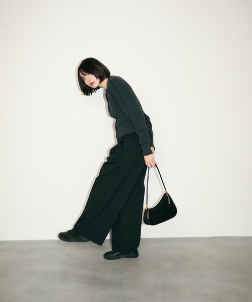 TONER（トナー）の「スリムカーブバッグ（ショルダーバッグ・レディース・ブラック/ブラウン/レッド・FREE）」の12枚目の写真