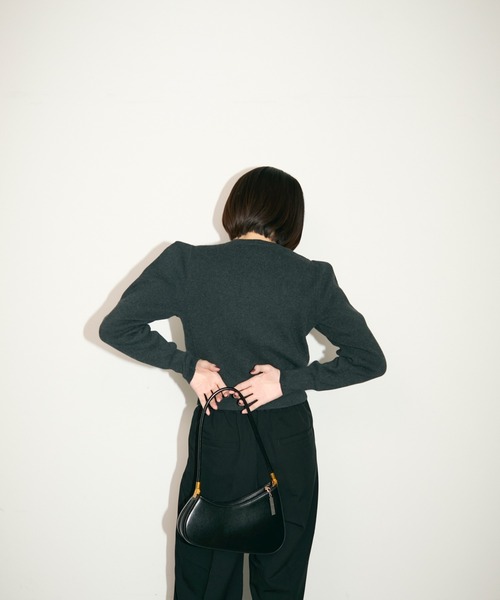 TONER（トナー）の「スリムカーブバッグ（ショルダーバッグ・レディース・ブラック/ブラウン/レッド・FREE）」の18枚目の写真