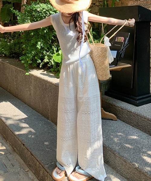 SallyLunn（サリーラン）の「総レースワイドパンツ（その他パンツ・レディース・アイボリー/ブラック・MEDIUM/LARGE）」の7枚目の写真