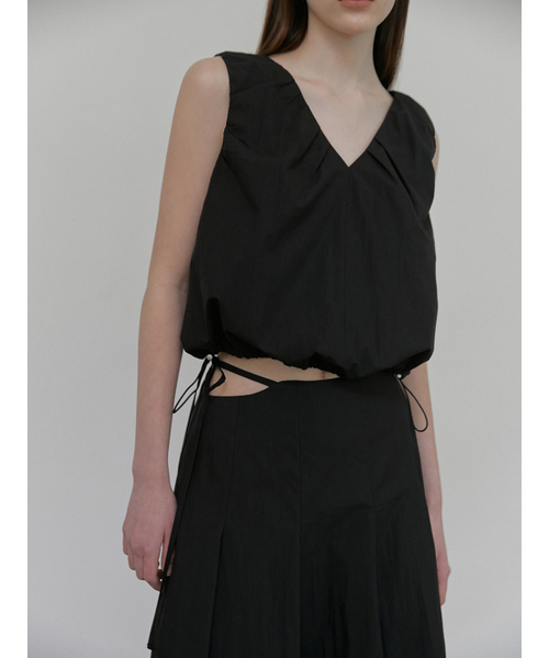 ETMON(エトモン)の「Strap Pleats Midi Skirt, Black(スカート・レディース・その他・S/M)」の5枚目の写真