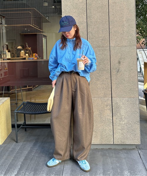 PILIT(ピリット)の「サイドタックコクーンパンツ(スラックス・レディース・ブラウン/グレー・MEDIUM)」の22枚目の写真