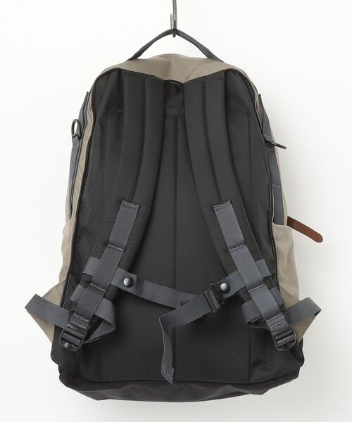 GREGORY(グレゴリー)の「キャンパスデイL CAMPUS DAY L サンドストーム(バックパック/リュック・メンズ・ベージュ系・ONE SIZE)」の2枚目の写真